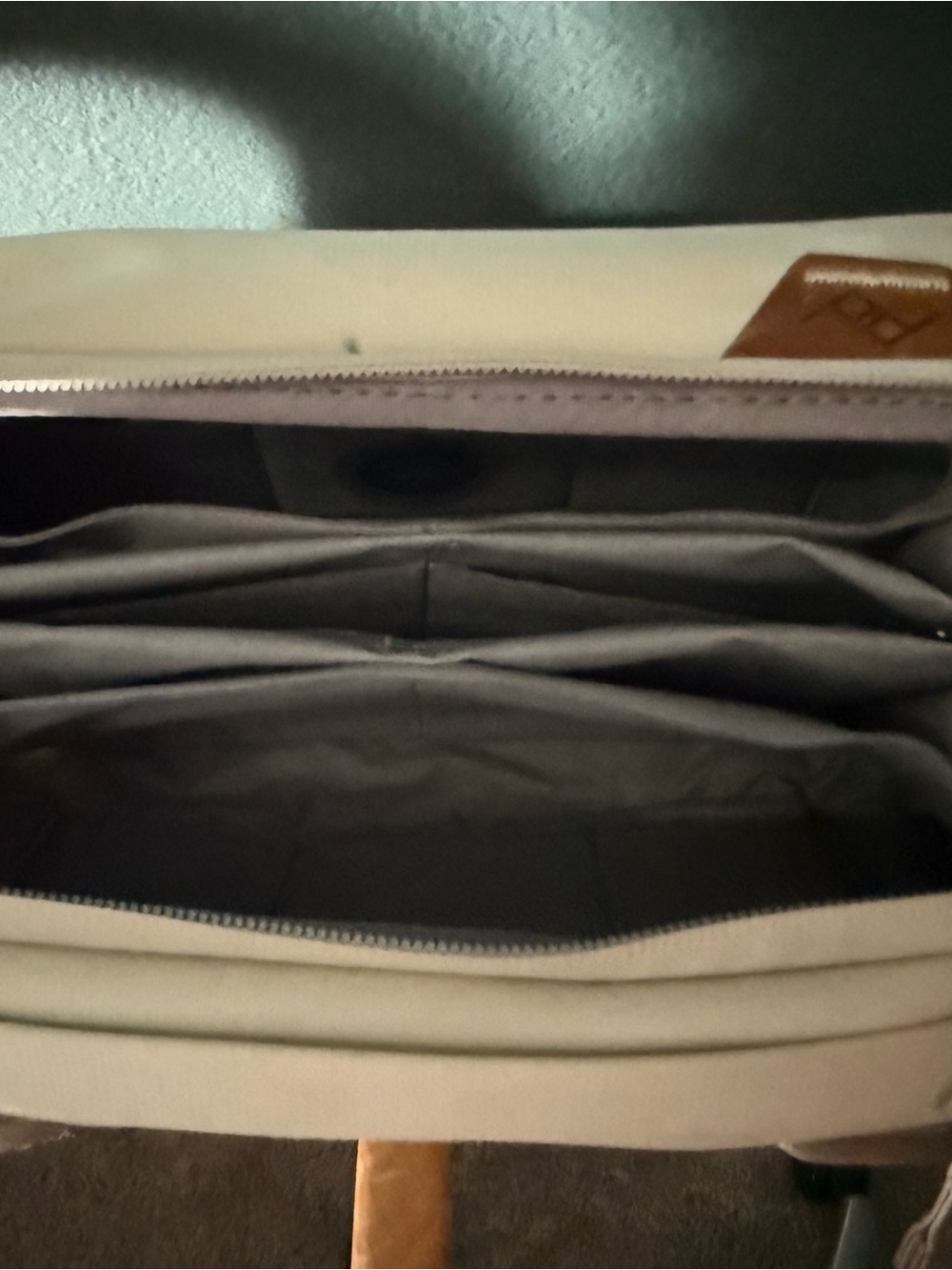 Peak Design Tech Pouch (bone) - Picture 4 of 4